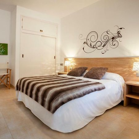 Apartamento A Pie De Playa, Climatizado Y Parking Roses Kültér fotó